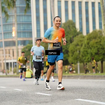 Runner Photo 6374525