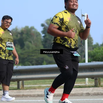 Runner Photo 6374541