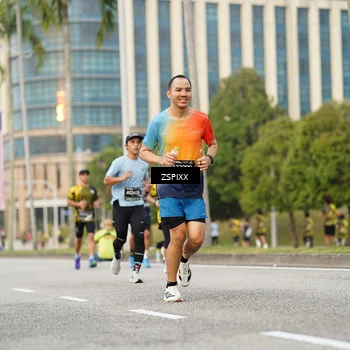 Runner Photo 6374574