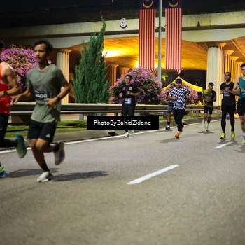 Runner Photo 6374588
