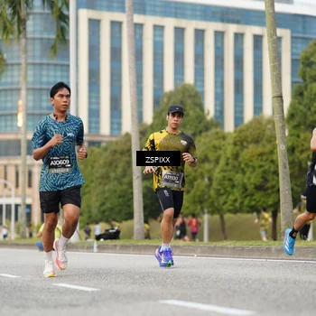 Runner Photo 6374589
