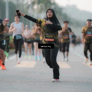 Runner Photo 6374593