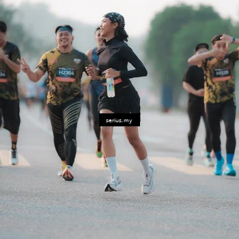 Runner Photo 6374618