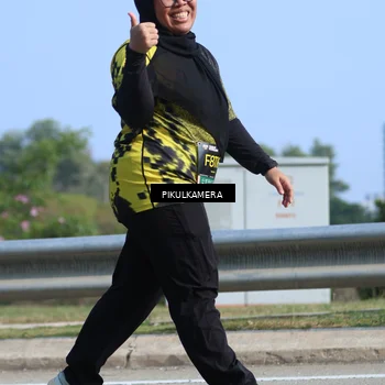Runner Photo 6374624