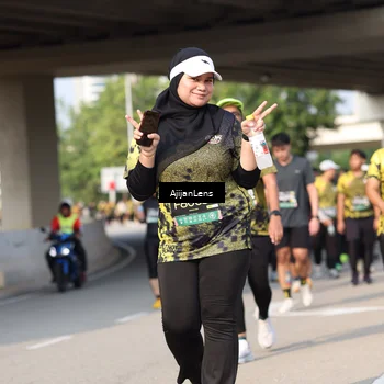 Runner Photo 6374663