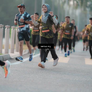 Runner Photo 6374698