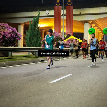Runner Photo 6374718