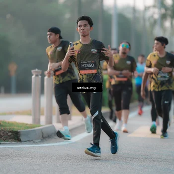 Runner Photo 6374759