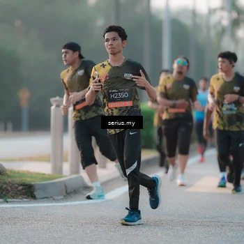 Runner Photo 6374773