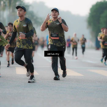 Runner Photo 6374818