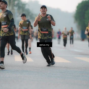 Runner Photo 6374821