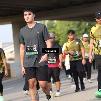 Runner Photo 6374831