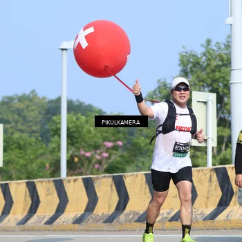 Runner Photo 6374835