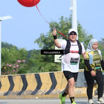 Runner Photo 6374850