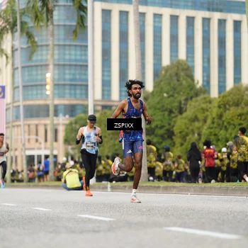 Runner Photo 6374853
