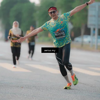 Runner Photo 6374860
