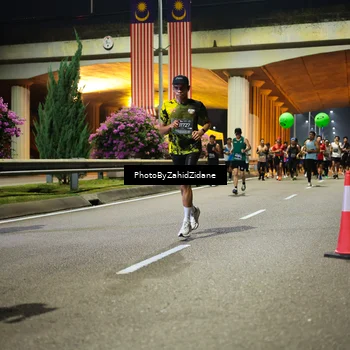 Runner Photo 6374877
