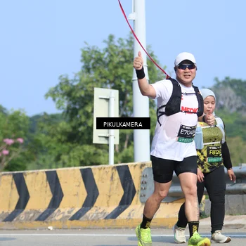 Runner Photo 6374888