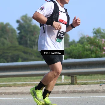 Runner Photo 6374897