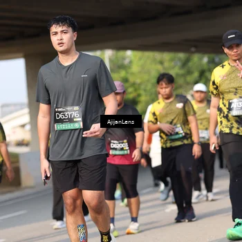 Runner Photo 6374901