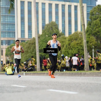 Runner Photo 6374918