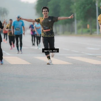 Runner Photo 6374928