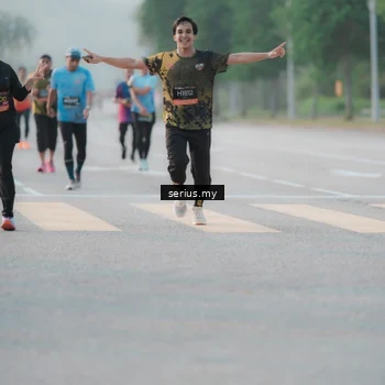 Runner Photo 6374929