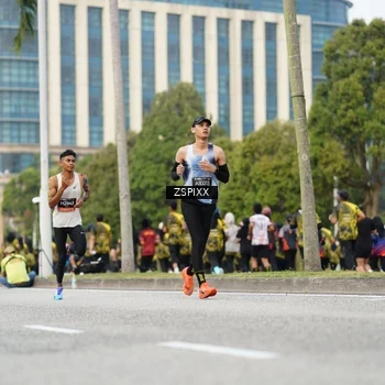 Runner Photo 6374938