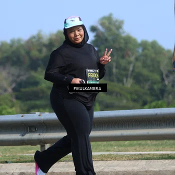 Runner Photo 6374994