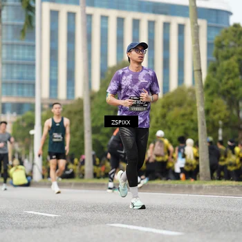Runner Photo 6375035