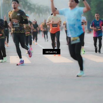 Runner Photo 6375043