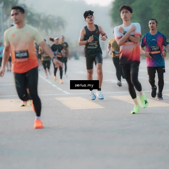 Runner Photo 6375068