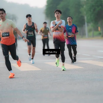 Runner Photo 6375070