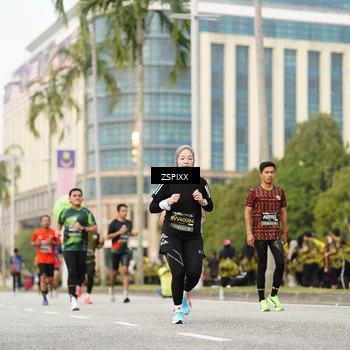 Runner Photo 6375082