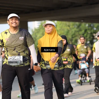 Runner Photo 6375088