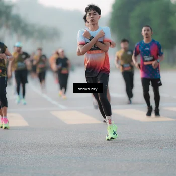 Runner Photo 6375095