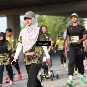 Runner Photo 6375124