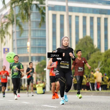 Runner Photo 6375142