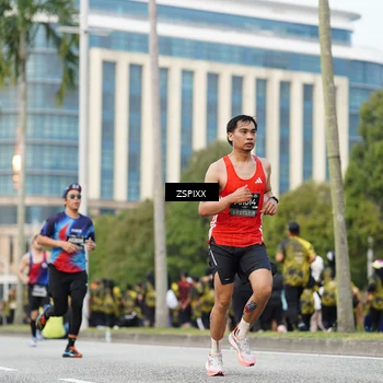 Runner Photo 6375180