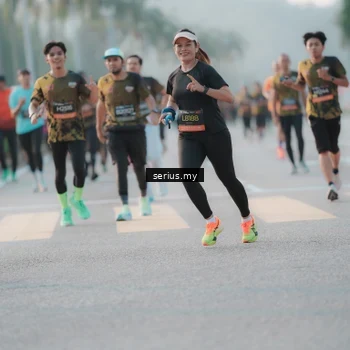 Runner Photo 6375240