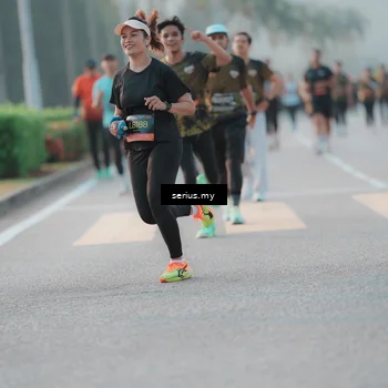 Runner Photo 6375249