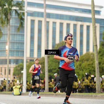 Runner Photo 6375250