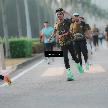 Runner Photo 6375266