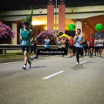 Runner Photo 6375271