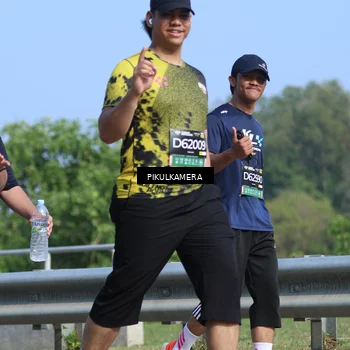 Runner Photo 6375282