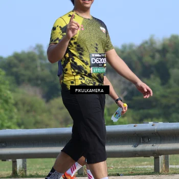 Runner Photo 6375307