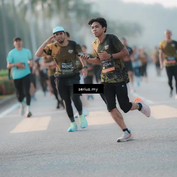 Runner Photo 6375314