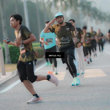 Runner Photo 6375339
