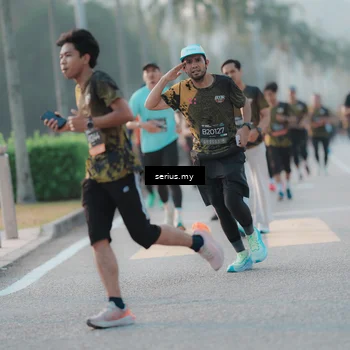 Runner Photo 6375343