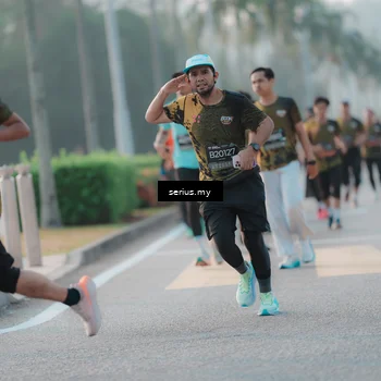 Runner Photo 6375346